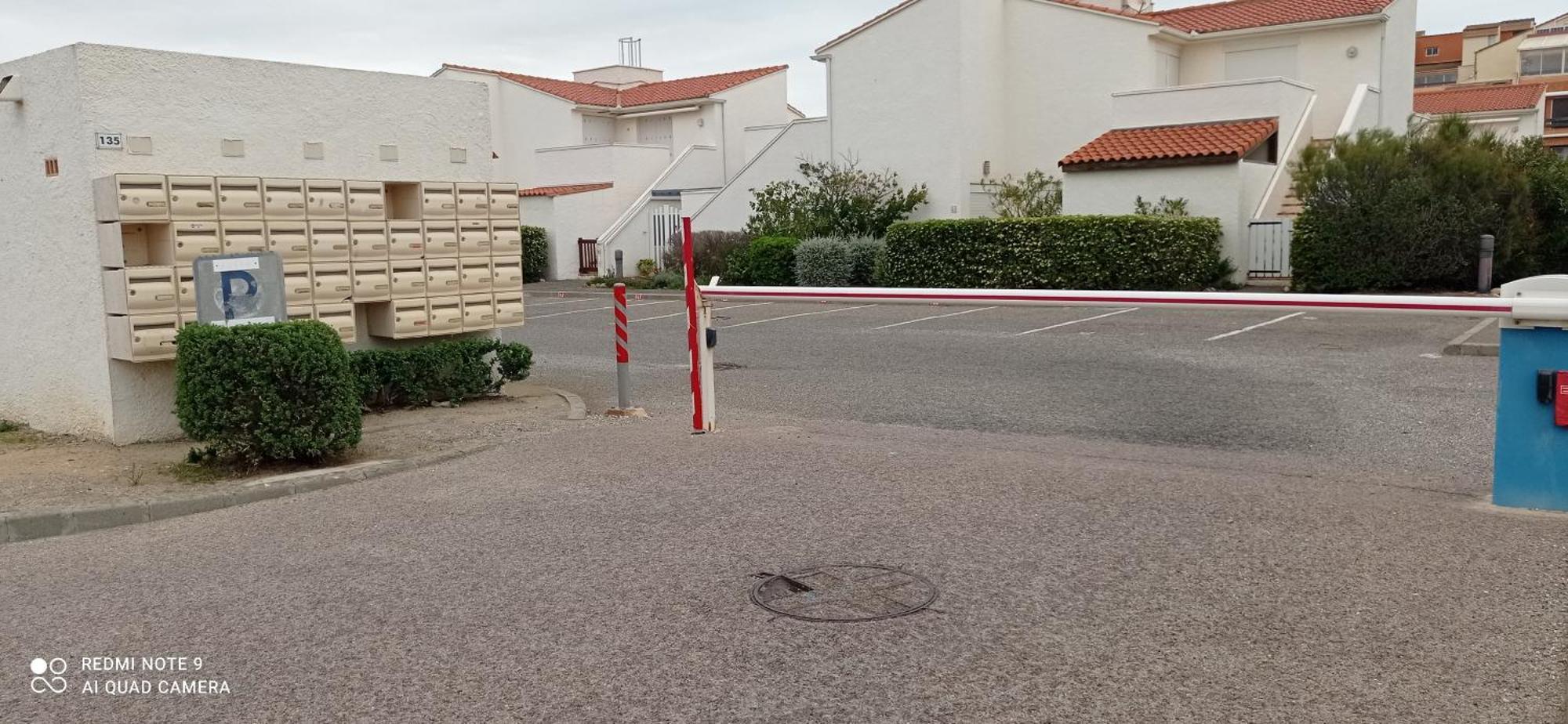 Charmant 2 pièces avec terrasse en bord de mer Leucate Esterno foto