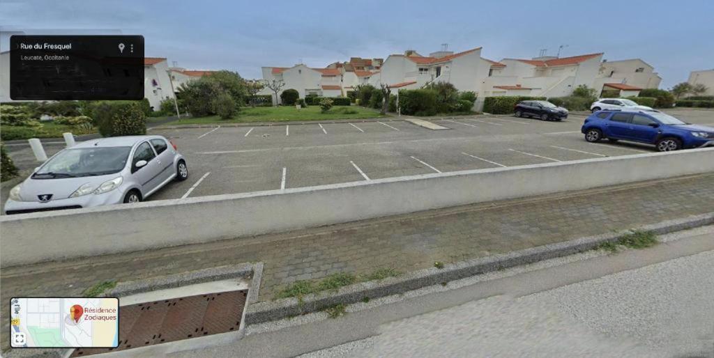 Charmant 2 pièces avec terrasse en bord de mer Leucate Esterno foto